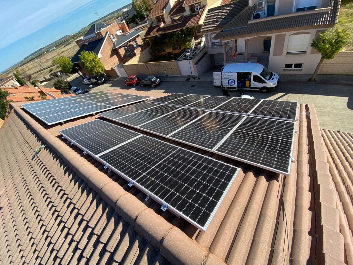 Instalaci N Paneles Solares Cintru Nigo Navarra Solartres