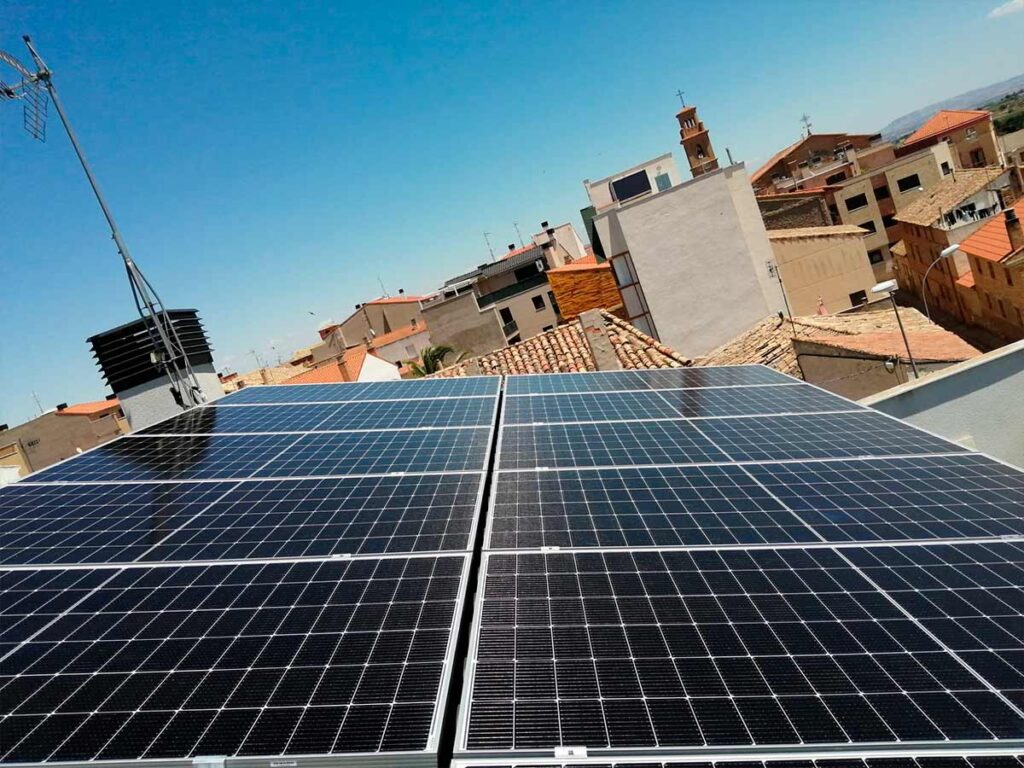 Instalación de energía solar en Murchante SolarTRES60 667 75 88 34