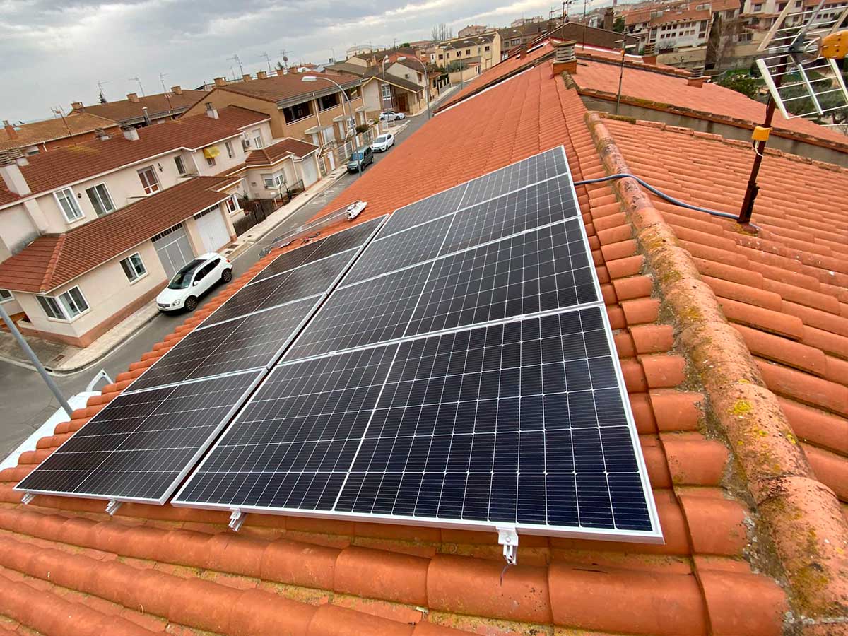 Instalación de placas solares en Vitoria