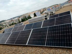 Instalación de Paneles Solares Fotovoltaicos en Navarra.