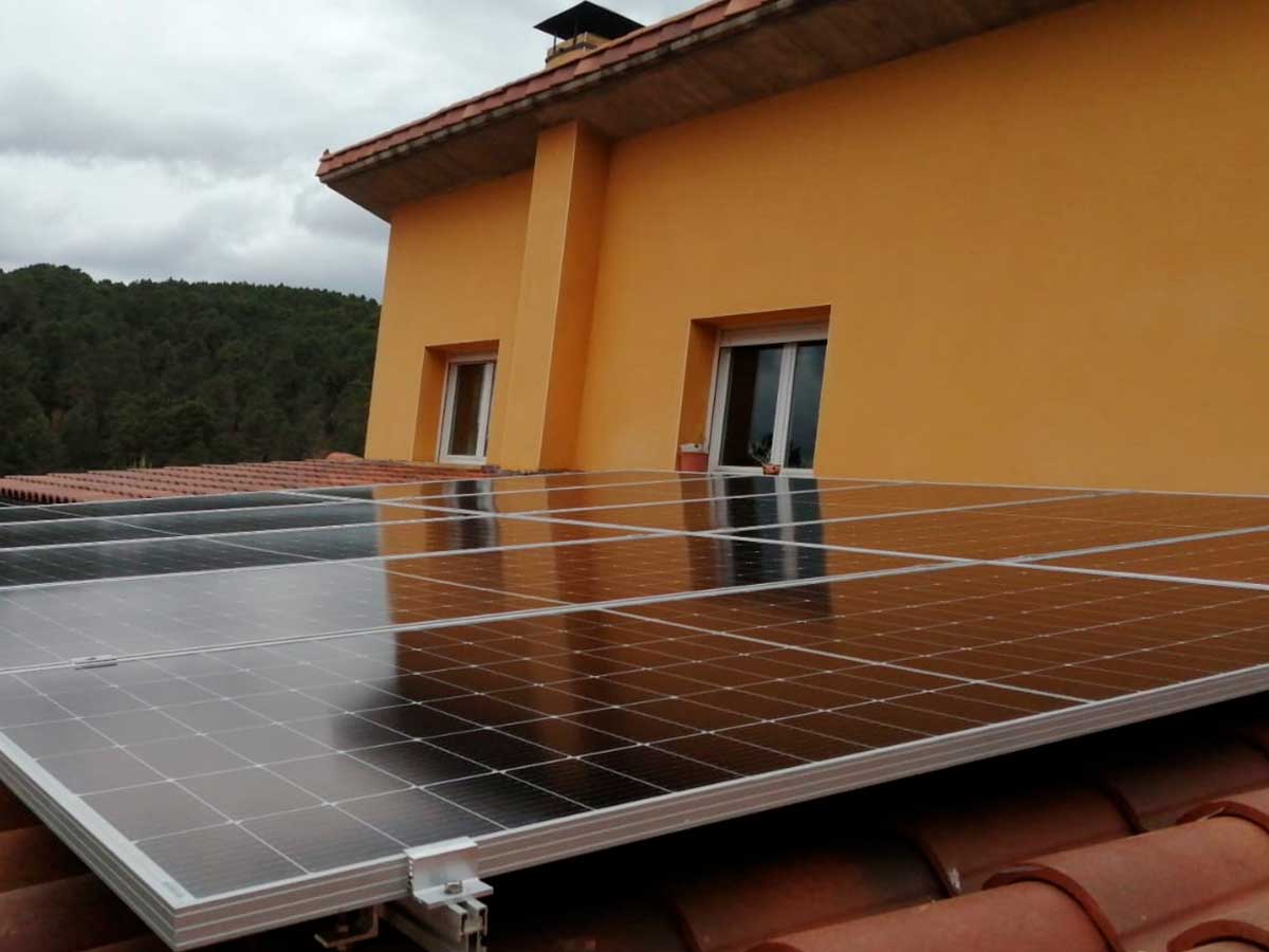 instalación paneles solares Soria