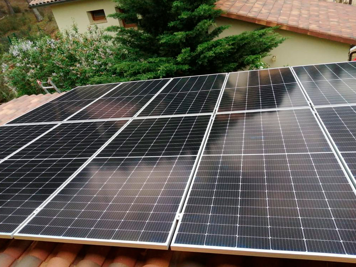instalación de placas de solares en Soria - San Leonardo de Yagüe