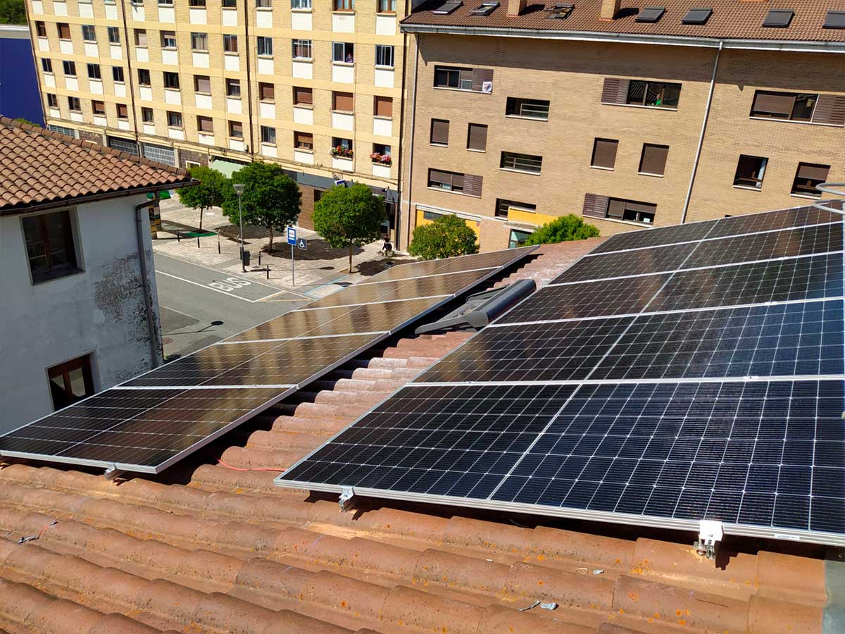 instalación placas solares en Arre - Navarra