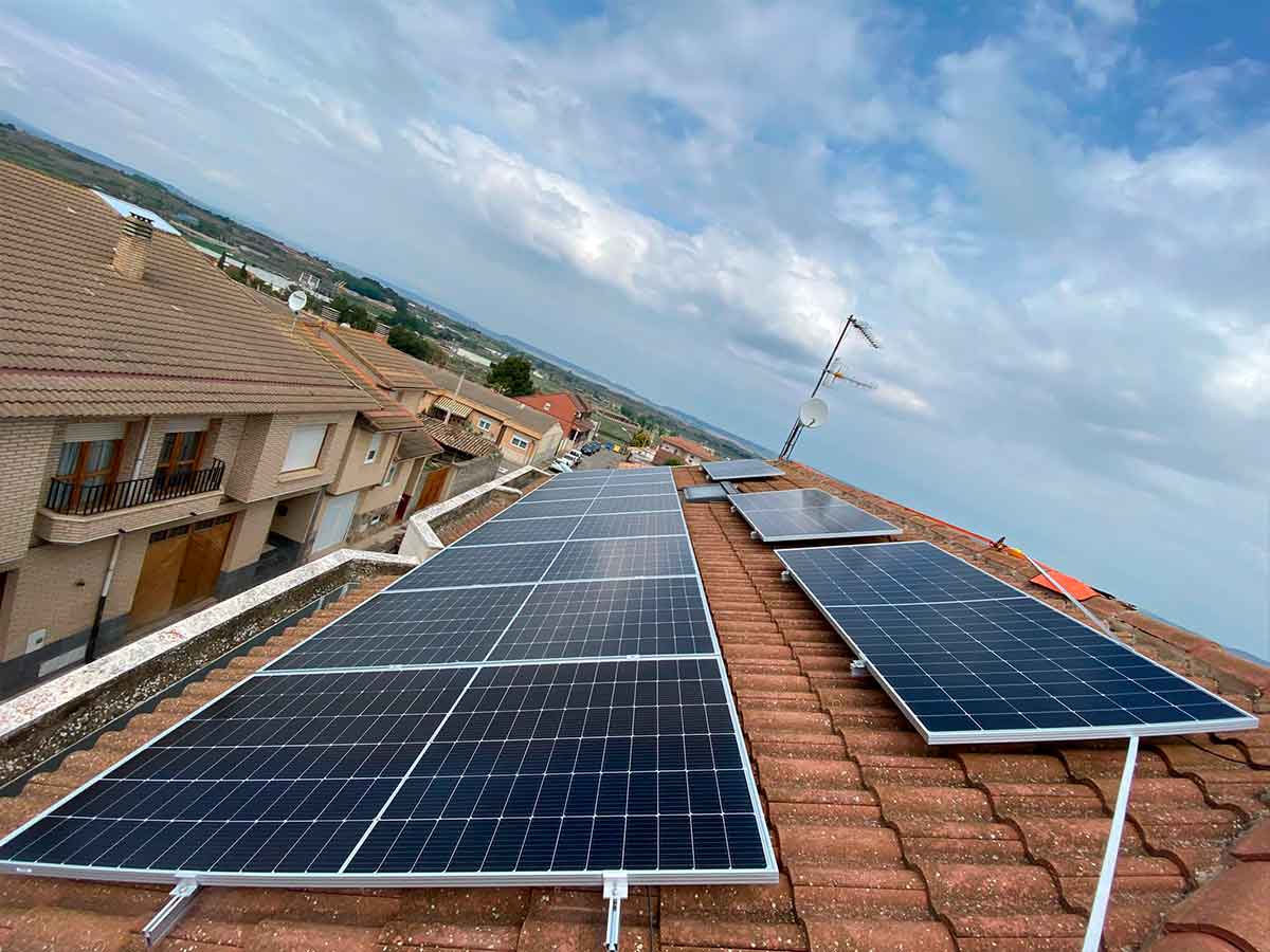 instalación de placas solares tejado Navarra