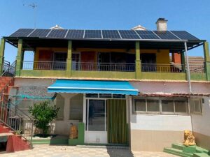 Instalación de placas solares en Garrapinillos Aragón
