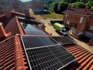Instalación placas solares San Leonardo de Yagüe - Soria