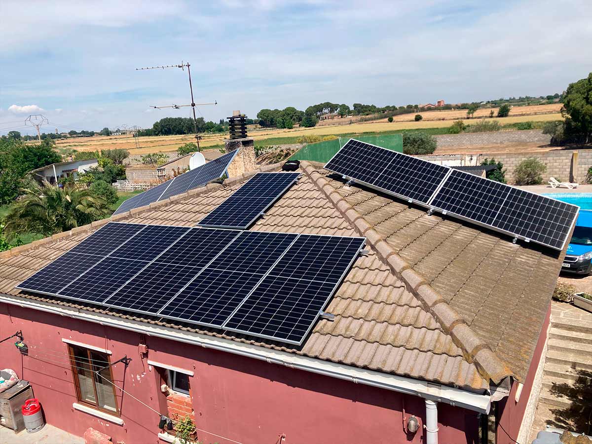 Instalación de paneles solares en Aragón