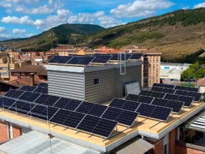 Instalación placas solares comunidad vecinos Villava - Navarra