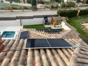 Instalación de placas solares en Santa Eulalia de Ronsana - Barcelona