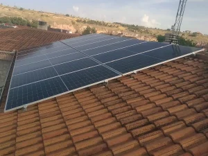Instalación de placas solares en la lastrilla - Segovia