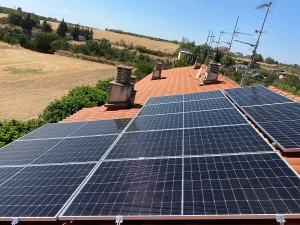 Instalación de placas solares en Los Arcos - Navarra